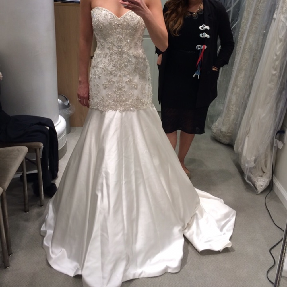 NWT Kleinfeld Bridal Wedding Dress Size 6